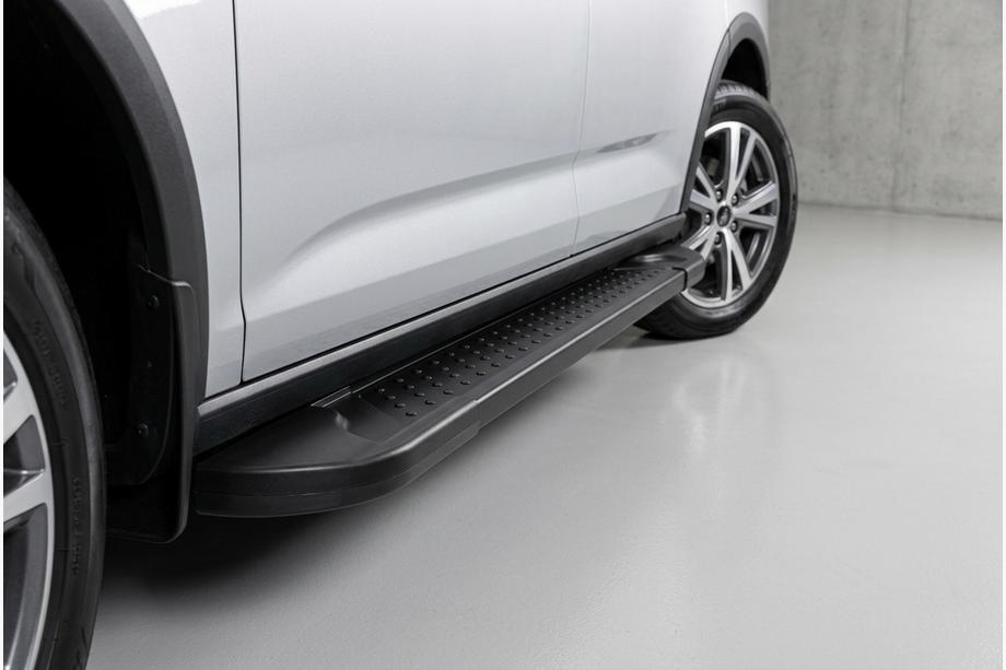 Volkswagen Caddy 2020– Bočné nášľapy Allmond Black (2 ks, hliník) Image