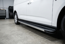 Volkswagen Caddy 2020– Bočné nášľapy Maya V1 (2 ks, hliník) fotografia 1