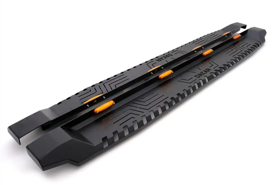 Volkswagen Amarok 2010–2022 Bočné prahy Dakar V1 s LED (2 ks, kov) Image