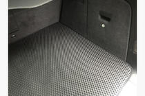 Volkswagen Touareg 2010–2018 Vanička do kufra V1 (EVA, čierna) fotografia 2