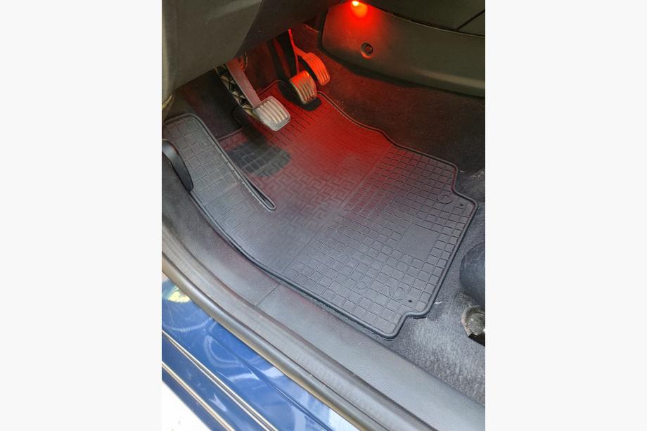 Ford Mondeo 2008–2014 Gumové koberce do interiéru Polytep (4 ks) Image
