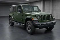 Jeep Wrangler 2018– Bočné nášľapy Allmond Black (2 ks, hliník) fotografia 1