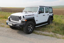 Jeep Wrangler 2018– Bočné nášľapy Fullmond (2 ks, hliník) fotografia 2