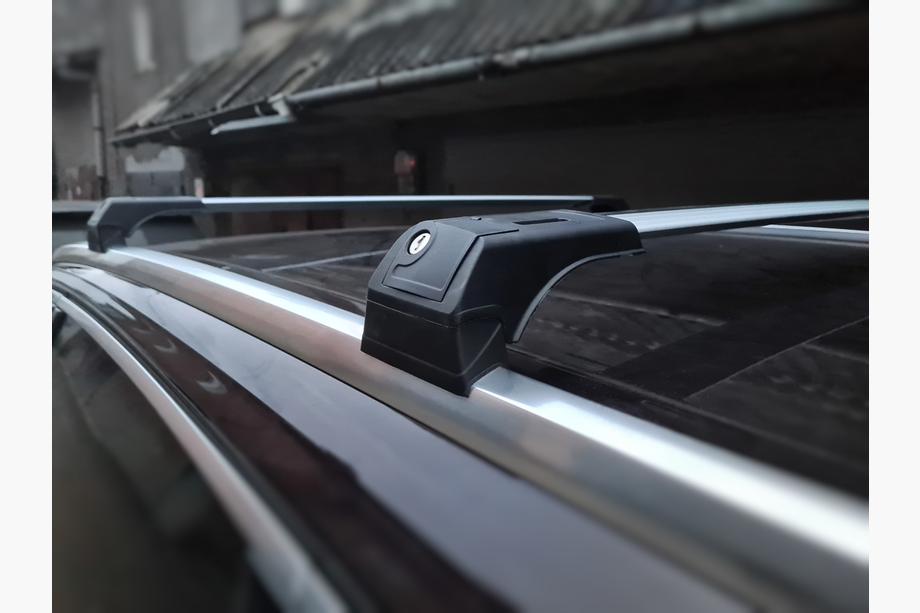 Audi Q7 2015–2026 Priečniky na integrované strešné lyžiny Skybar (2 ks) Image