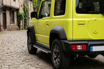Suzuki Jimny 2018– Bočné nášľapy Maya V1 (2 ks, hliník) fotografia 1