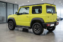 Suzuki Jimny 2018– Bočné nášľapy Vision New Black (2 ks, hliník) fotografia 1