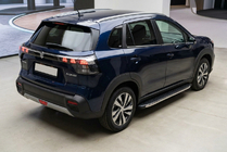 Suzuki SX4 S-Cross 2021– Bočné nášľapy BlackLine (2 ks, hliník) fotografia 1