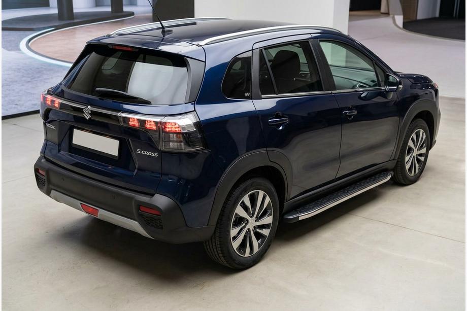 Suzuki SX4 S-Cross 2021– Bočné nášľapy BlackLine (2 ks, hliník) Image