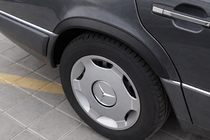 Mercedes E-trieda W124 1984–1997 Rozšírenia blatníkov 1989-1995 (4 ks, čierne, ABS plast) fotografia 2