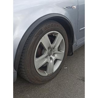 Lemy blatníkov (4 ks, čierne, ABS plast) Audi A4 B6 2000–2004 fotografia 1