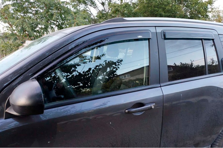 Jeep Compass 2006–2016 Deflektory okien (4 ks, HIC) Image