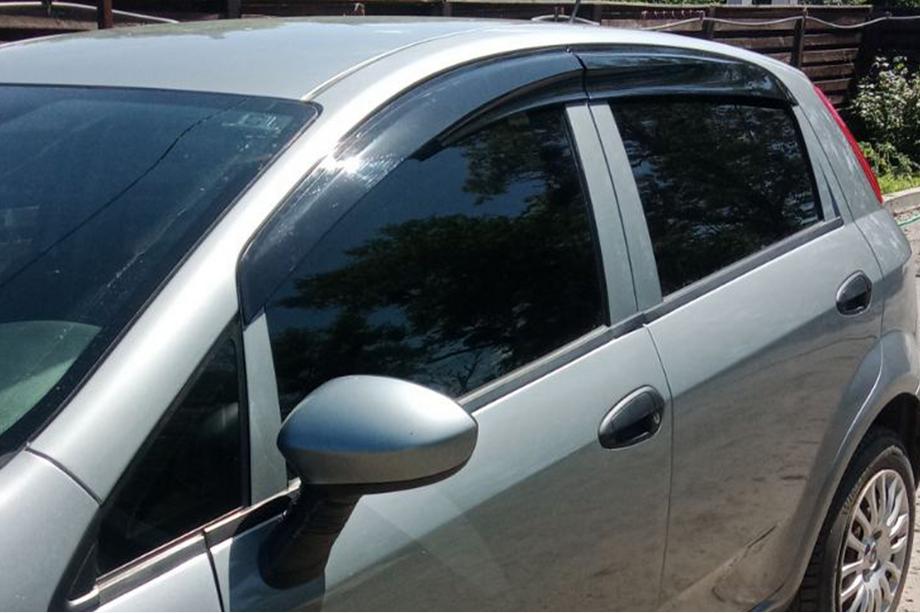 Fiat Punto Grande/EVO 2006–2018 Ofuky okien (4 ks, Sunplex Sport) Fotografia 6