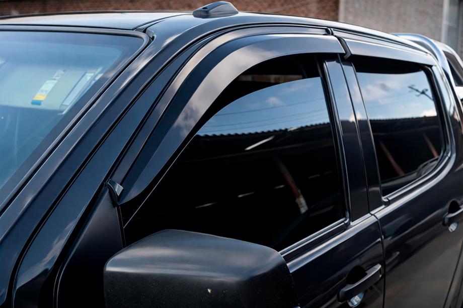 Isuzu D-Max 2019– Ofuky okien (4 ks, Sunplex Sport) Image