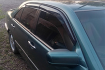 Mercedes E-class W210 1995–2002 Deflektory okien SD (4 ks, Sunplex Sport) fotografia 4