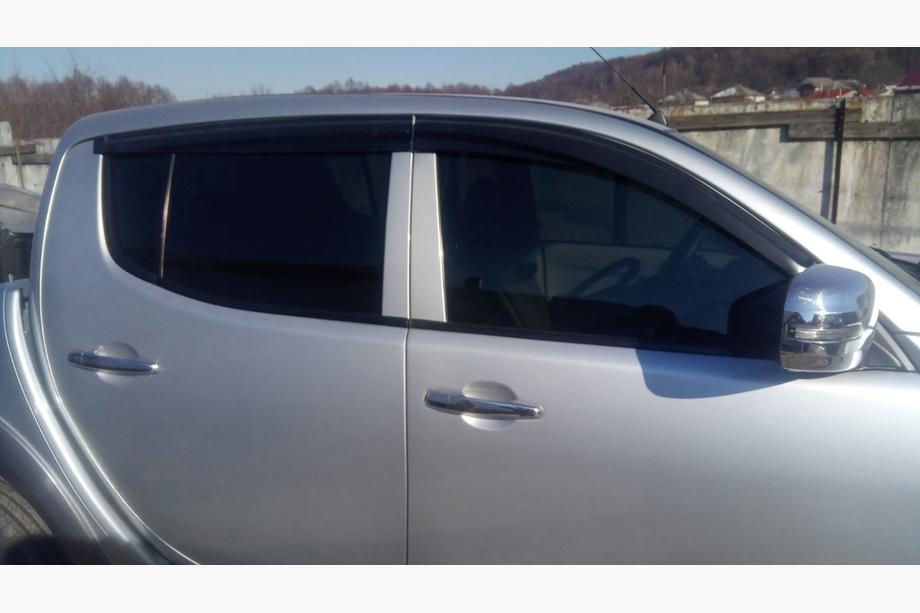 Mitsubishi L200 2006–2015 Ofuky okien (4 ks, Sunplex Sport) Fotografia 8
