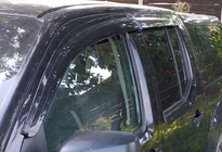 Nissan Navara 2006–2015 Ofuky okien (4 ks, Sunplex Sport) fotografia 10