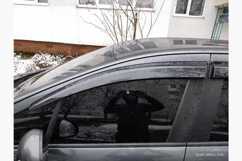 Peugeot 307 2001–2008 Okenné deflektory HB (4 ks, Sunplex Sport) Image