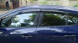 Renault Megane III 2009–2016 Okenné deflektory HB (4 ks, Sunplex Sport) fotografia 8
