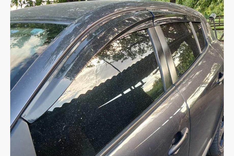 Renault Megane III 2009–2016 Okenné deflektory HB (4 ks, Sunplex Sport) Image