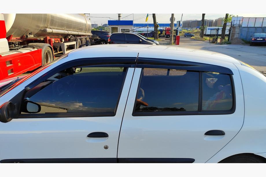 Renault Symbol 1999–2008 Ofuky okien (4 ks, Sunplex Sport) Image