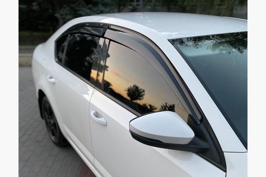 Skoda Octavia III A7 2013–2019 Okenné deflektory LiftBack (4 ks, Sunplex Sport) Image