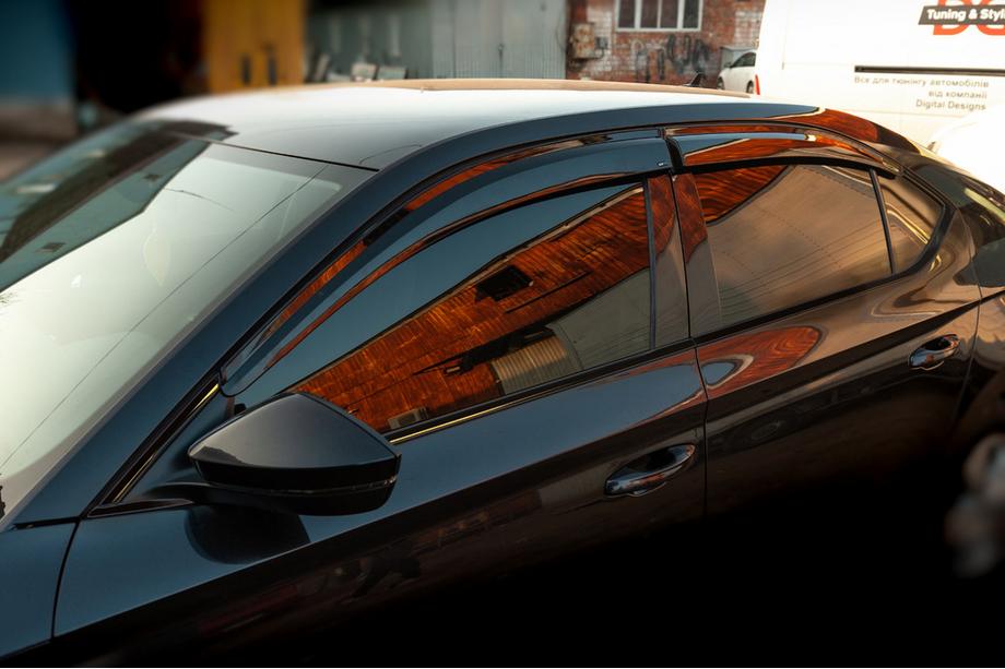 Skoda Superb 2015–2024 Deflektory okien SD (4 ks, Sunplex Sport) Image