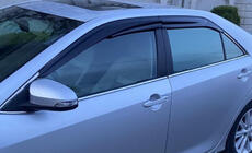Toyota Camry 2011–2017 Sunplex Sport deflektory okien (2011-2017 EU / 2011-2014 USA, 4 ks) fotografia 1