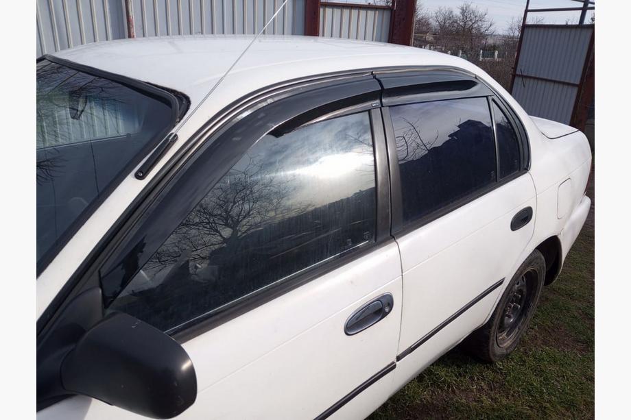 Toyota Corolla 1993–1998 Ofuky okien (4 ks, Sunplex Sport) Image