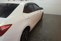 Toyota Corolla 2013–2019 Ofuky okien (4 ks, Sunplex Sport) fotografia 1
