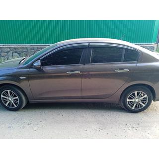 Okenné deflektory s chrómovou lištou (4 ks, Sunplex Chrome) Fiat Tipo 2016– fotografia 4