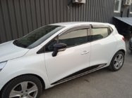 Renault Clio V 2019– Okenné deflektory s chrómovou lištou (4 ks, Sunplex Chrome) fotografia 1