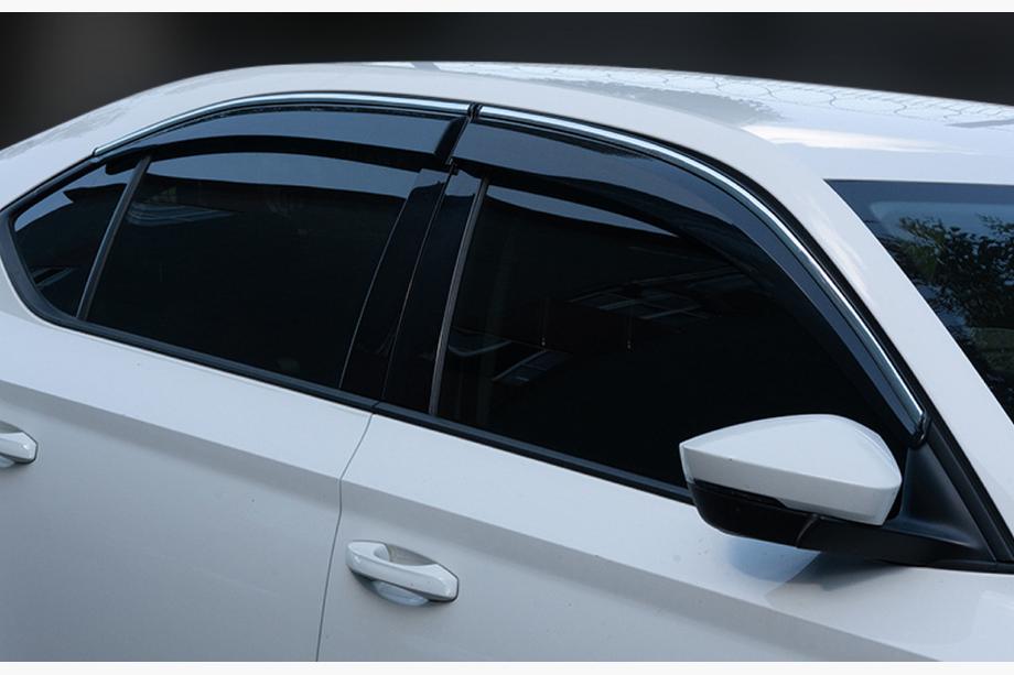 Skoda Superb 2015–2024 Okenné deflektory s chrómovou lištou SD (4 ks, Sunplex Chrome) Image