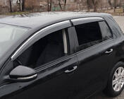 Volkswagen Golf 6 2008–2014 Okenné deflektory s chrómovou lištou HB (4 ks, Sunplex Chrome) fotografia 1