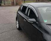 Volkswagen Golf 6 2008–2014 Okenné deflektory s chrómovou lištou HB (4 ks, Sunplex Chrome) fotografia 9