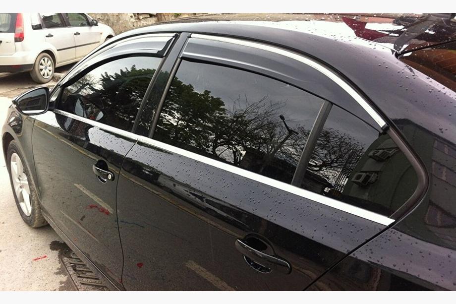 Volkswagen Jetta 2011–2018 Okenné deflektory s chrómovou lištou (4 ks, Sunplex Chrome) Image