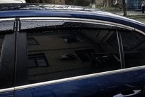 Volkswagen Passat B6 2006–2012 Okenné deflektory s chrómovou lištou (4 ks, Sunplex Chrome) fotografia 2