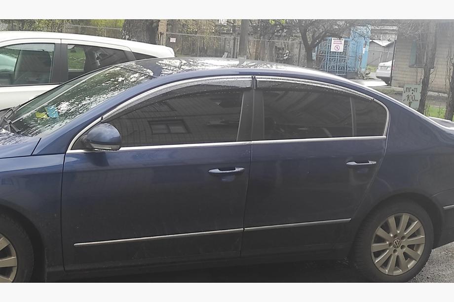 Volkswagen Passat B7 2012–2015 Deflektory okien s chrómovou lištou SD (4 ks, EU, Sunplex Chrome) Fotografia 1