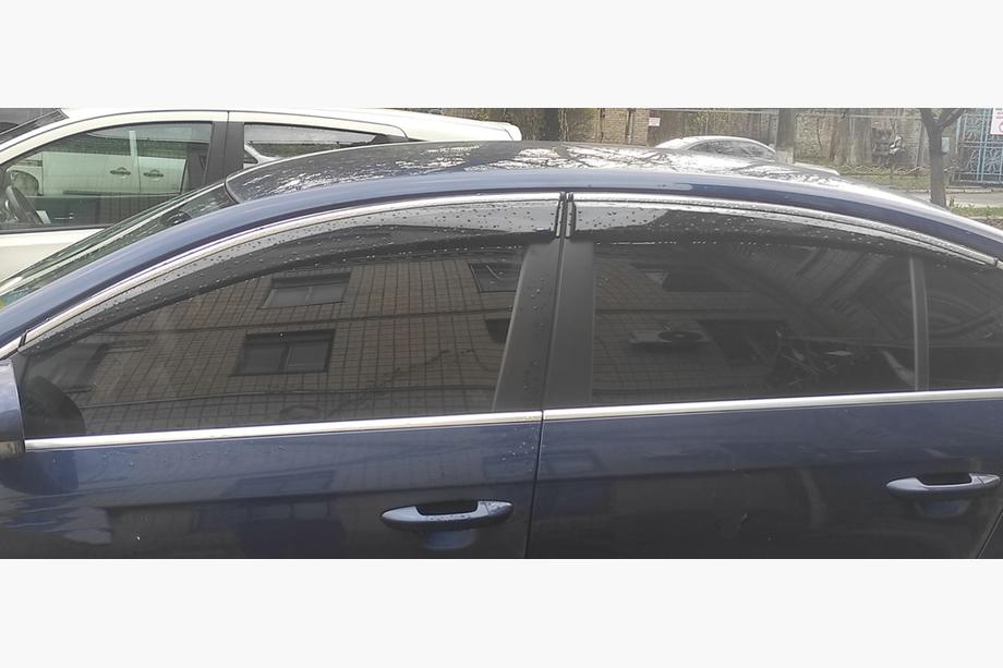 Volkswagen Passat B7 2012–2015 Deflektory okien s chrómovou lištou SD (4 ks, EU, Sunplex Chrome) Fotografia 4