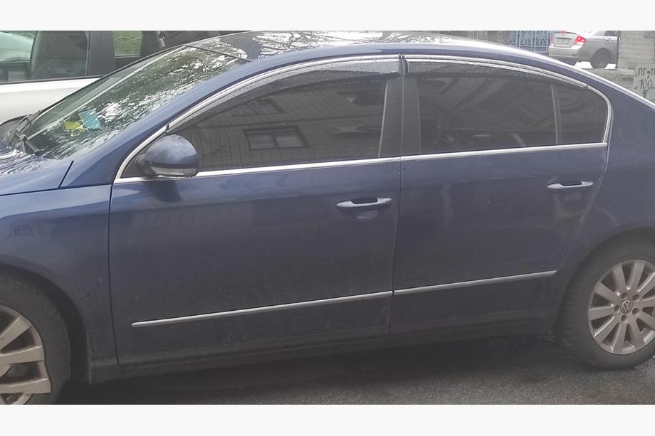 Volkswagen Passat B7 2012–2015 Deflektory okien s chrómovou lištou SD (4 ks, EU, Sunplex Chrome) Fotografia 5