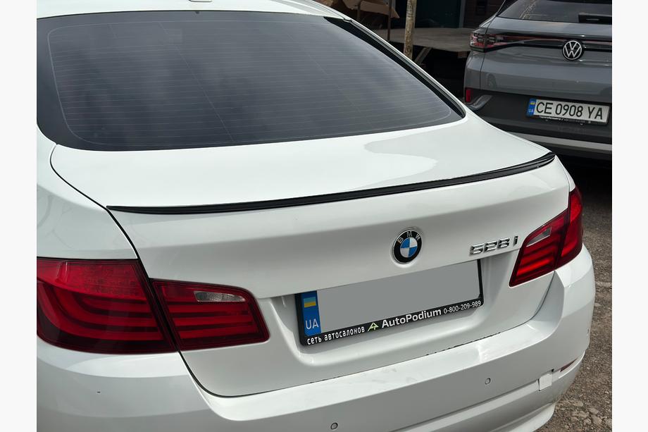 BMW 5. rad F10/F11 2010–2016 Lip spojler Sunplex (pre F10, čierny) Fotografia 14