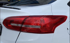 Ford Focus III 2011–2017 LIP spojler Sedan (Sunplex, čierny) (107,2 cm x 5,5 cm) fotografia 3