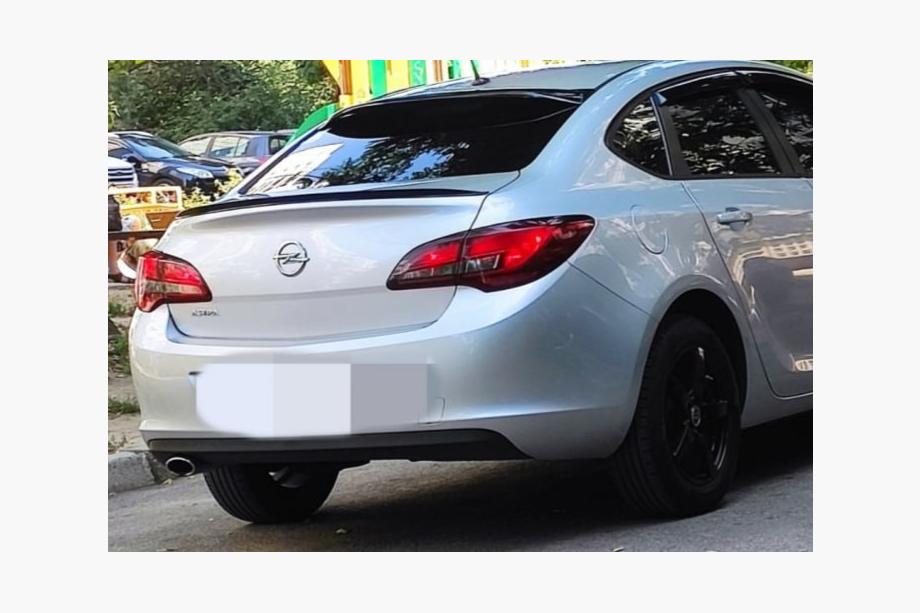 Opel Astra J 2009–2015 Lip spoiler Sedan (Sunplex, čierny) (115 cm x 5,5 cm) Image