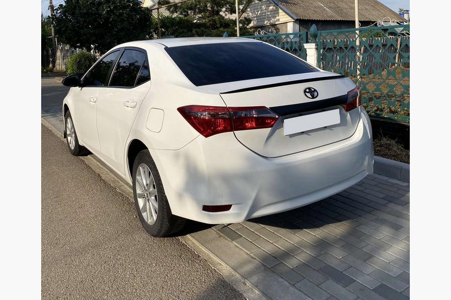 Toyota Corolla 2013–2019 LIP spojler (Sunplex, čierny) (118 cm * 6,4 cm) Image