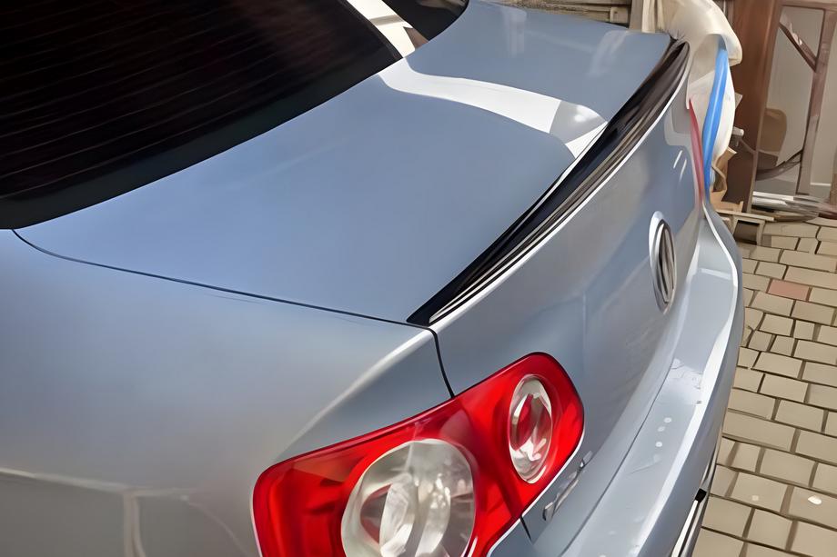 Volkswagen Jetta 2006–2011 LIP spojler (Sunplex, čierny) (115,8 cm x 6,3 cm) Image