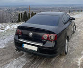 Volkswagen Passat B6 2006–2012 LIP spojler (Sunplex, čierny) (115,8 cm x 6,3 cm) fotografia 1
