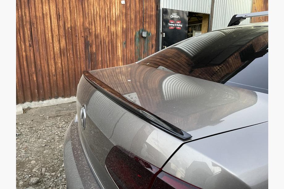 Volkswagen Passat B7 2012–2015 Lip spojler (Sunplex, čierny, pre EU) (115,8 cm x 6,3 cm) Image