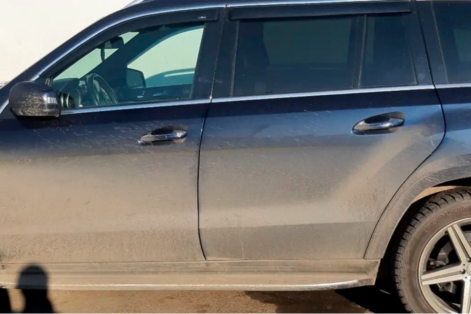 Mercedes GLE W167 2018– Okenné deflektory s chrómovou lištou (4 ks, HIC) Fotografia 4