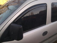 Opel Combo 2002–2012 Vkladané okenné deflektory (2 ks, HIC) fotografia 1