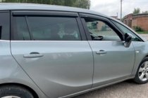 Opel Zafira C Tourer 2011–2019 Deflektory okien (4 ks, HIC) fotografia 3