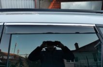 Skoda Karoq 2018– Okenné deflektory s chrómovou lištou (4 ks, HIC) fotografia 5
